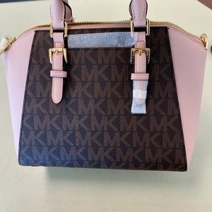 Micheal Kors Purse